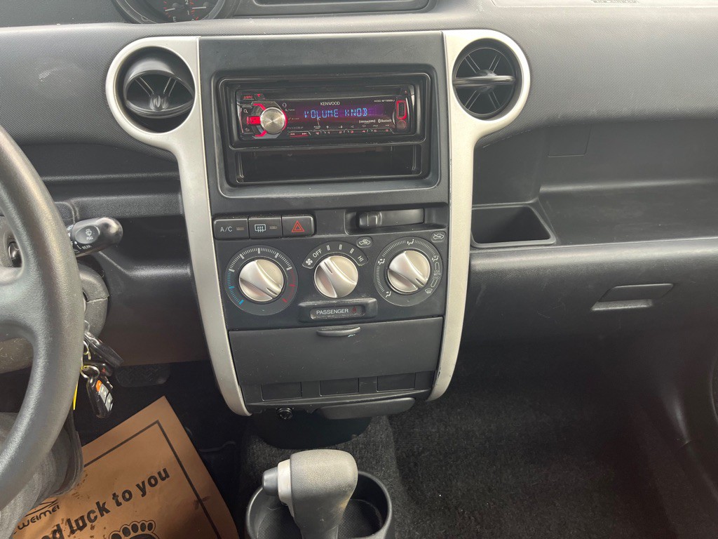2005 Scion xB Image 14
