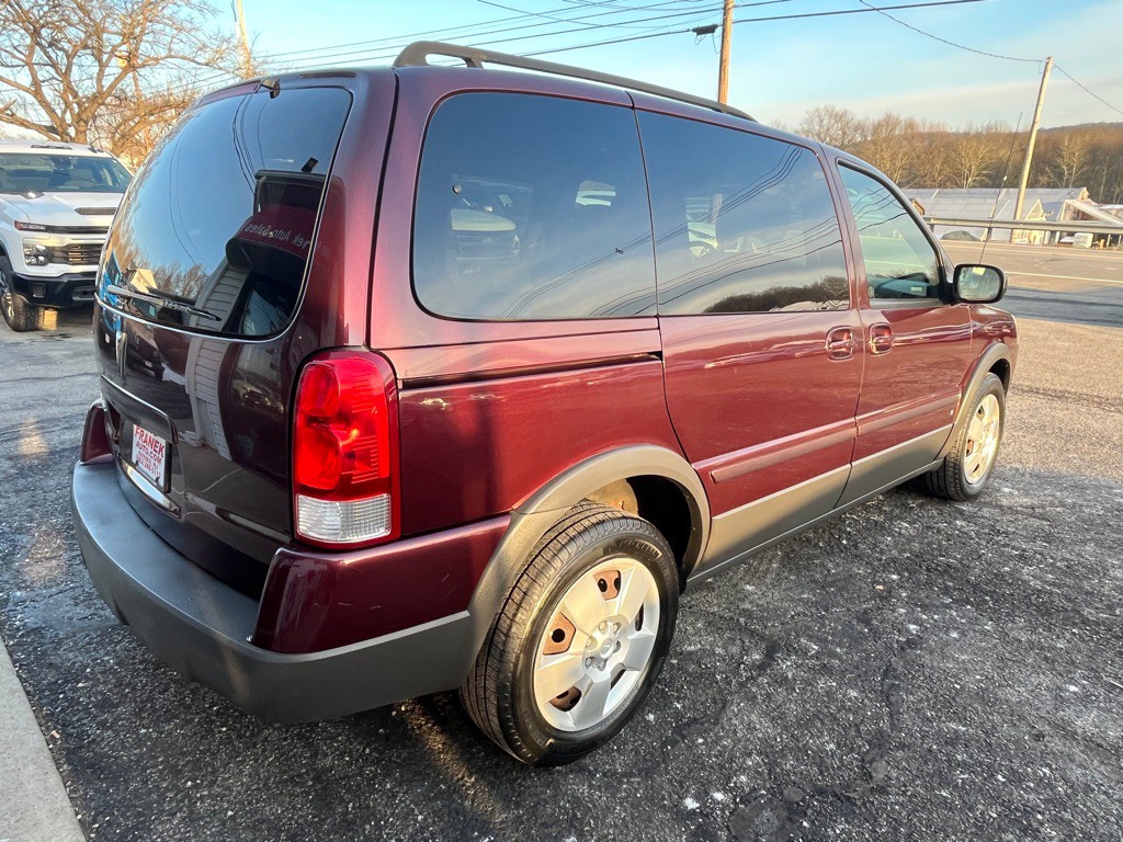 2008 Pontiac Montana Image 4