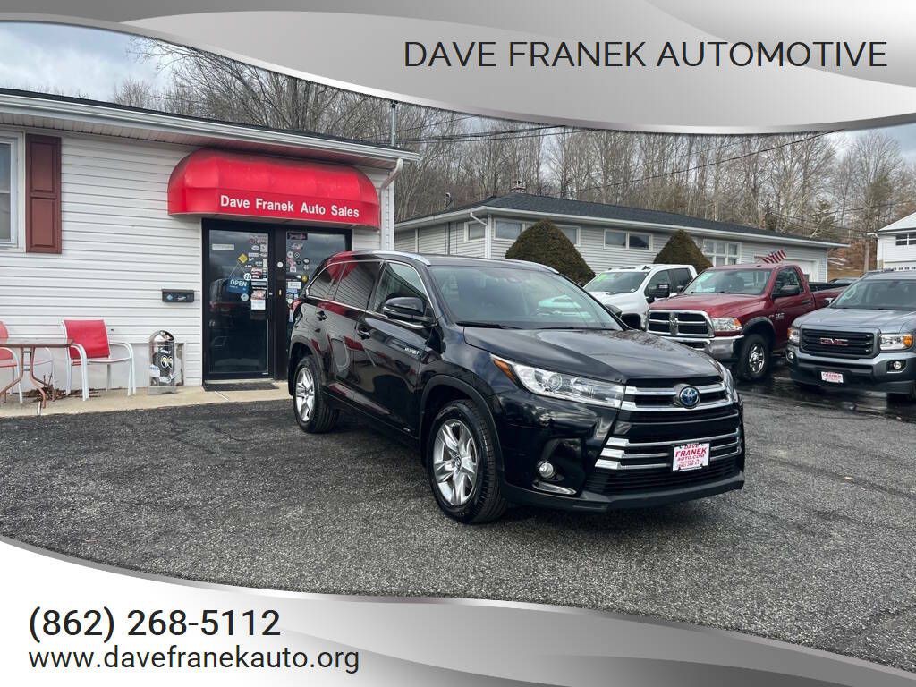 2017 Toyota Highlander Image 1