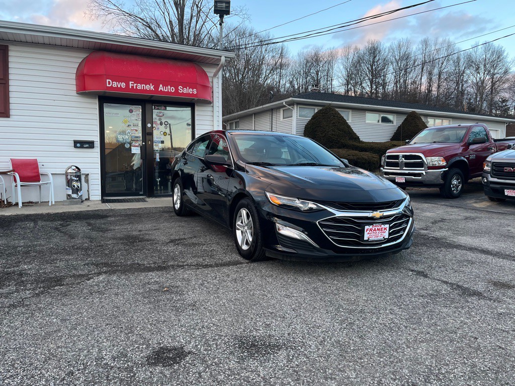 2019 Chevrolet Malibu Image 2