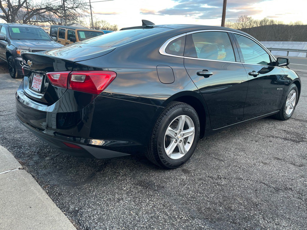 2019 Chevrolet Malibu Image 6