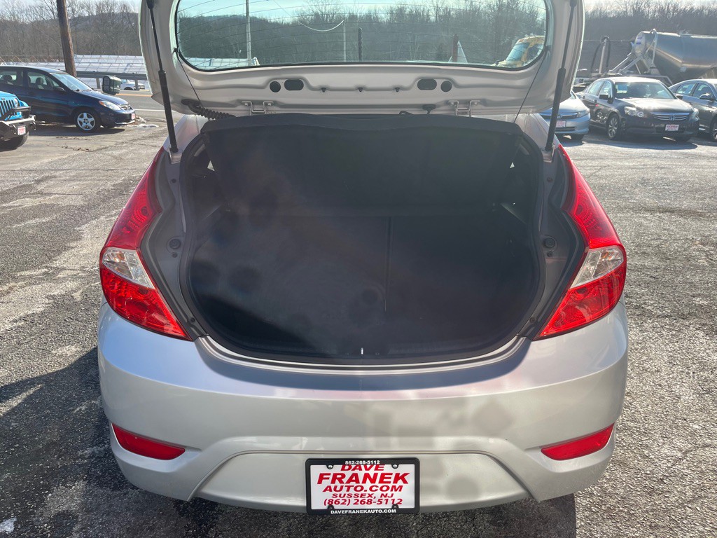 2017 Hyundai Accent Image 7