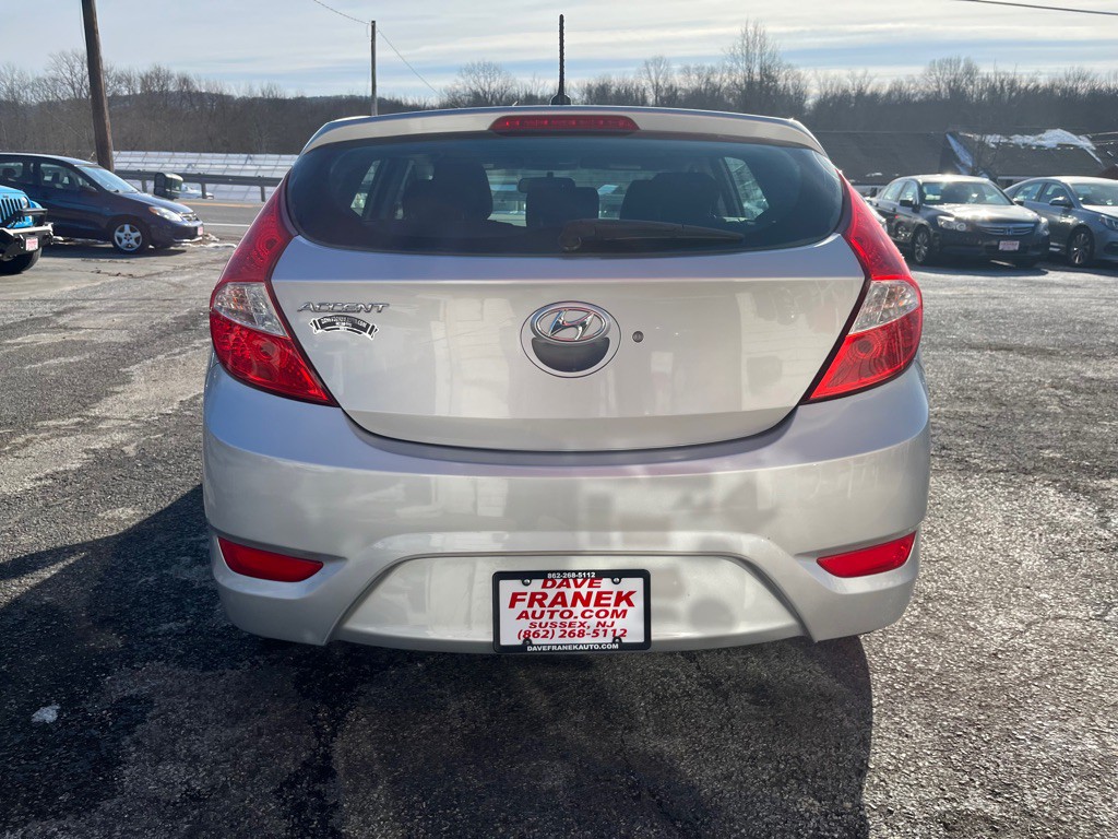 2017 Hyundai Accent Image 8