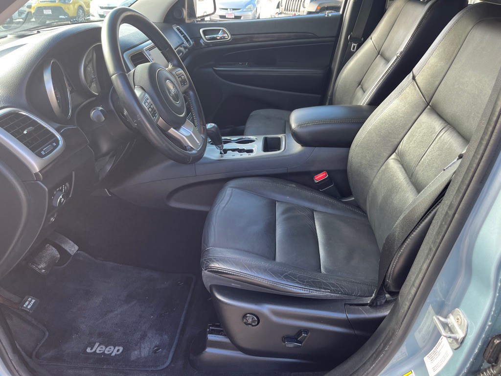 2012 Jeep Grand Cherokee Image 11