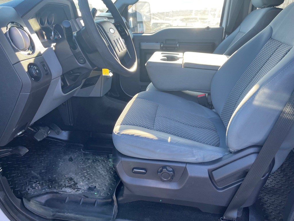 2015 Ford F-350 Image 9