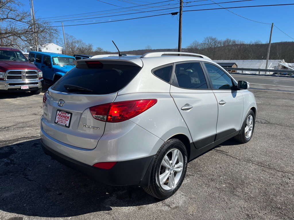 2013 Hyundai Tucson Image 5