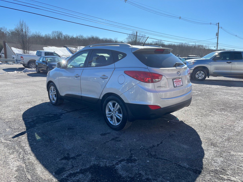 2013 Hyundai Tucson Image 8