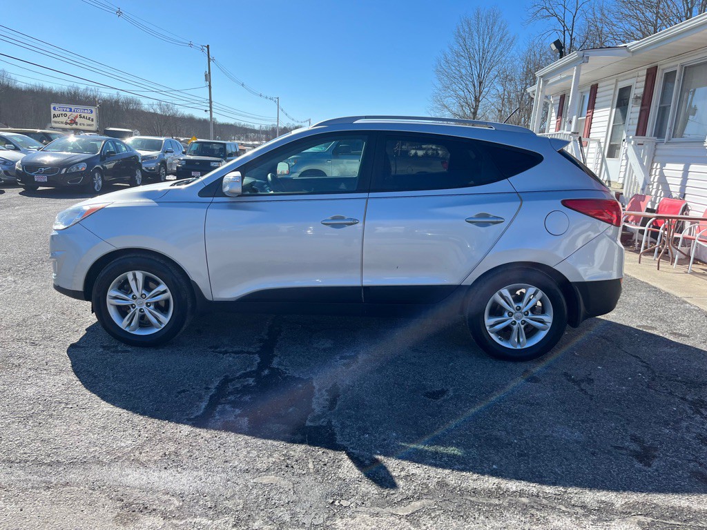 2013 Hyundai Tucson Image 9