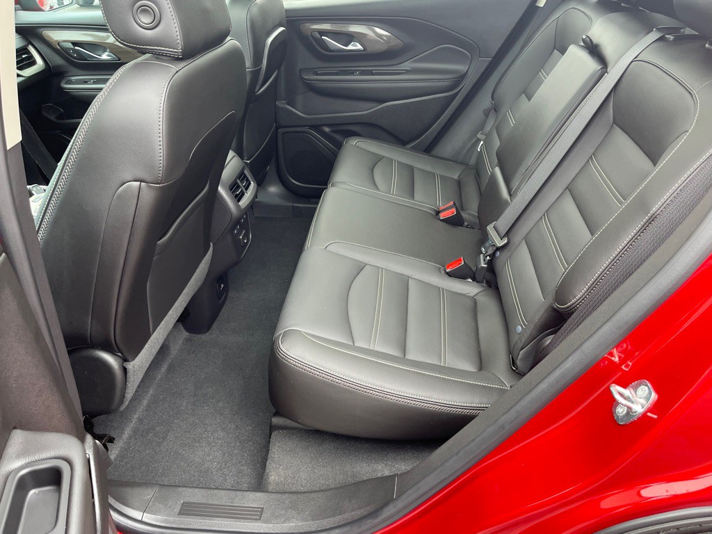 2024 GMC Terrain Image 10