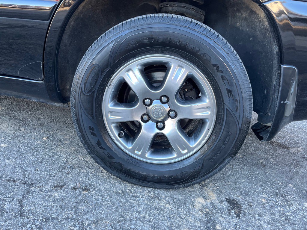 2005 Toyota Highlander Image 9