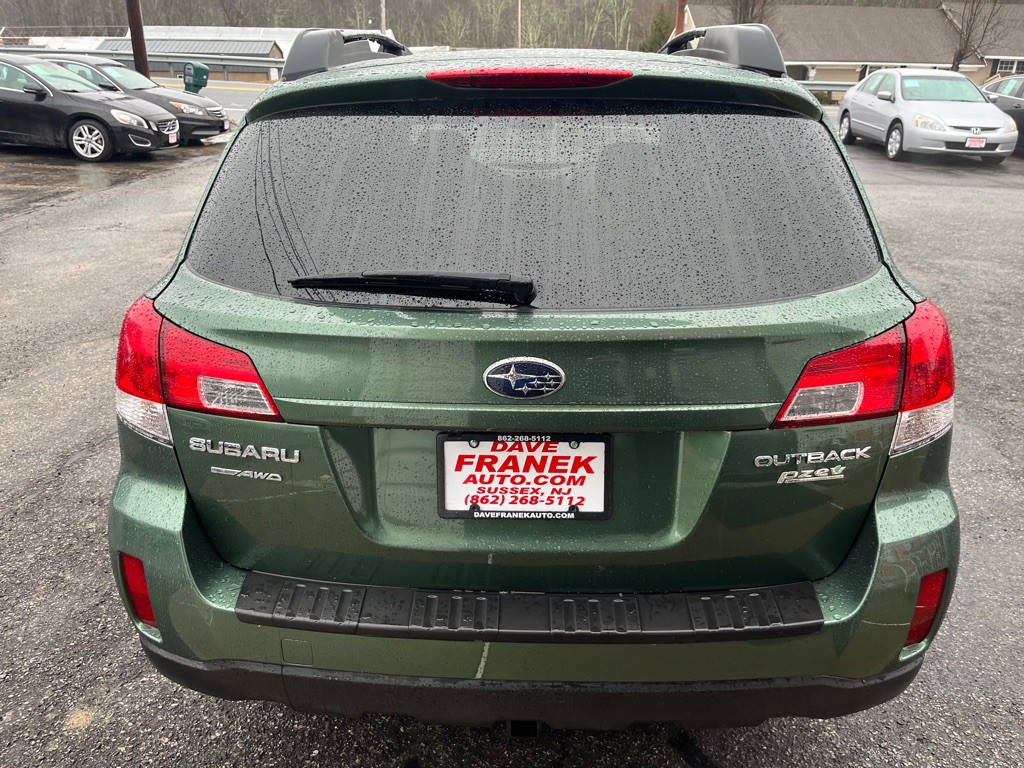 2010 Subaru Outback Image 7