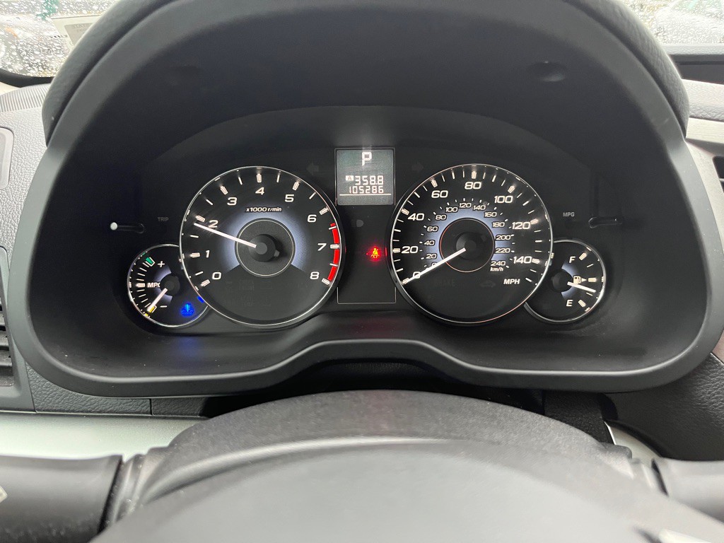 2010 Subaru Outback Image 15