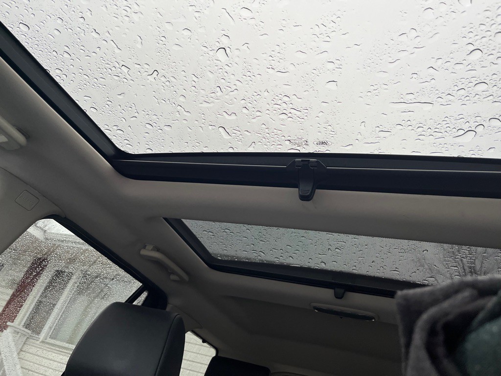 2011 Land Rover LR2 Image 13