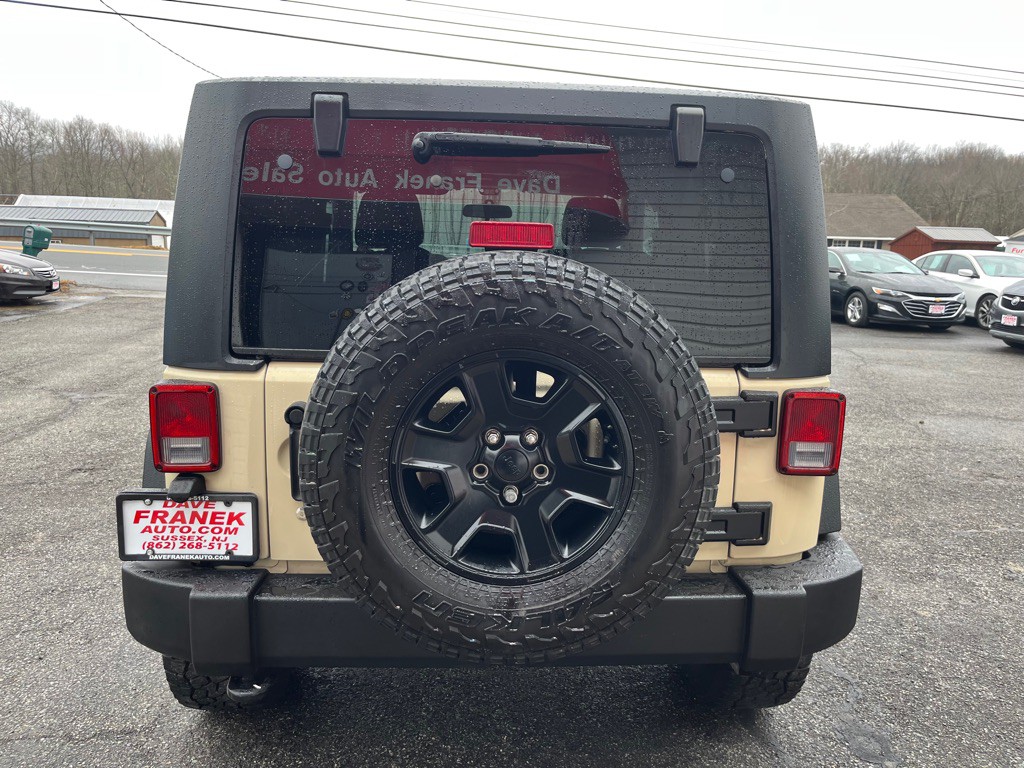 2011 Jeep Wrangler Image 6