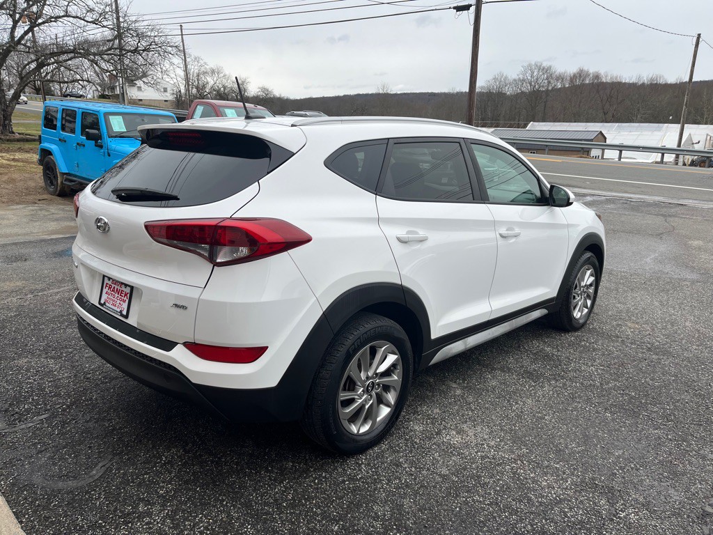 2017 Hyundai Tucson Image 8