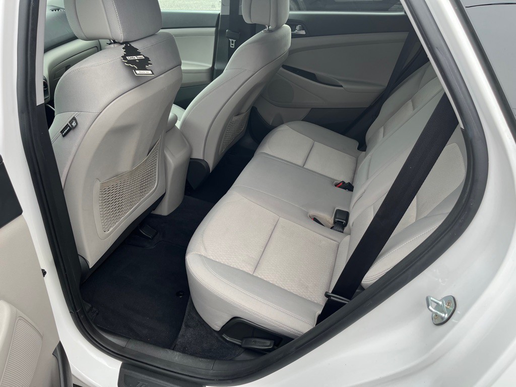 2017 Hyundai Tucson Image 10