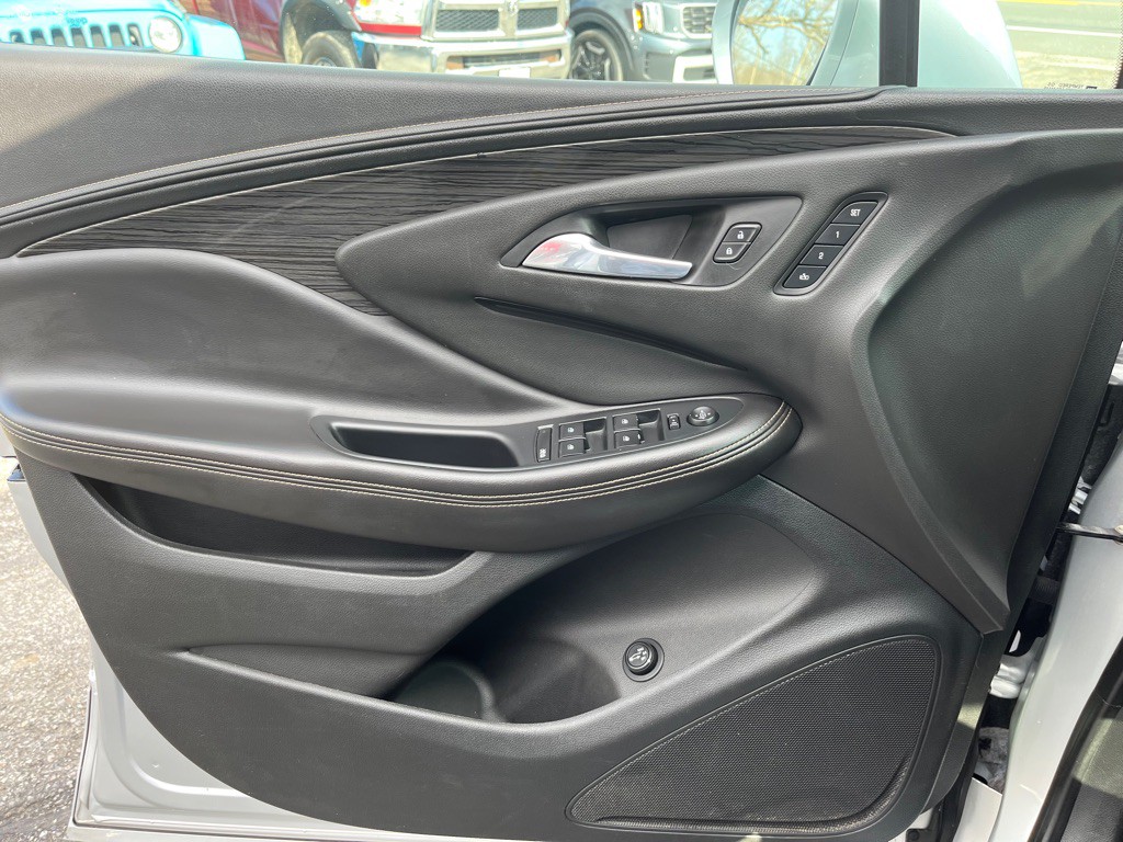 2017 Buick Envision Image 12