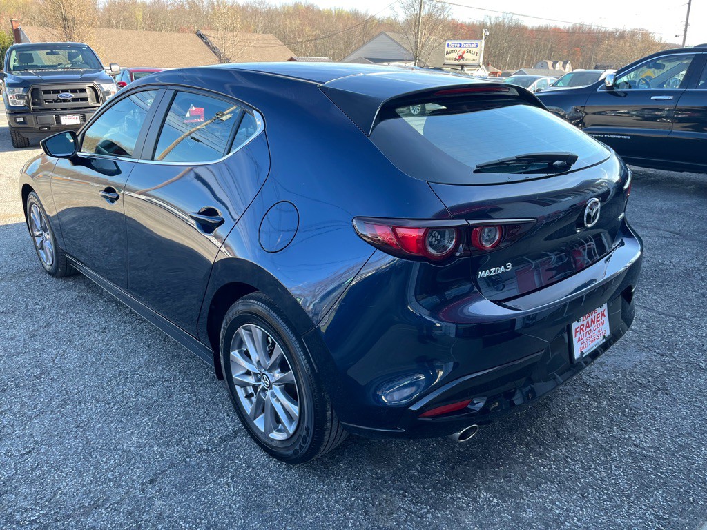 2021 Mazda Mazda3 Image 8