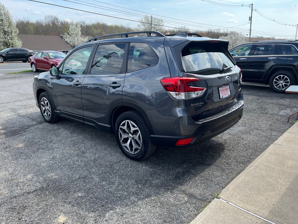 2022 Subaru Forester Image 6