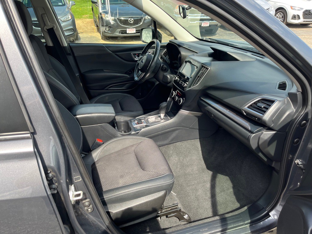 2022 Subaru Forester Image 13