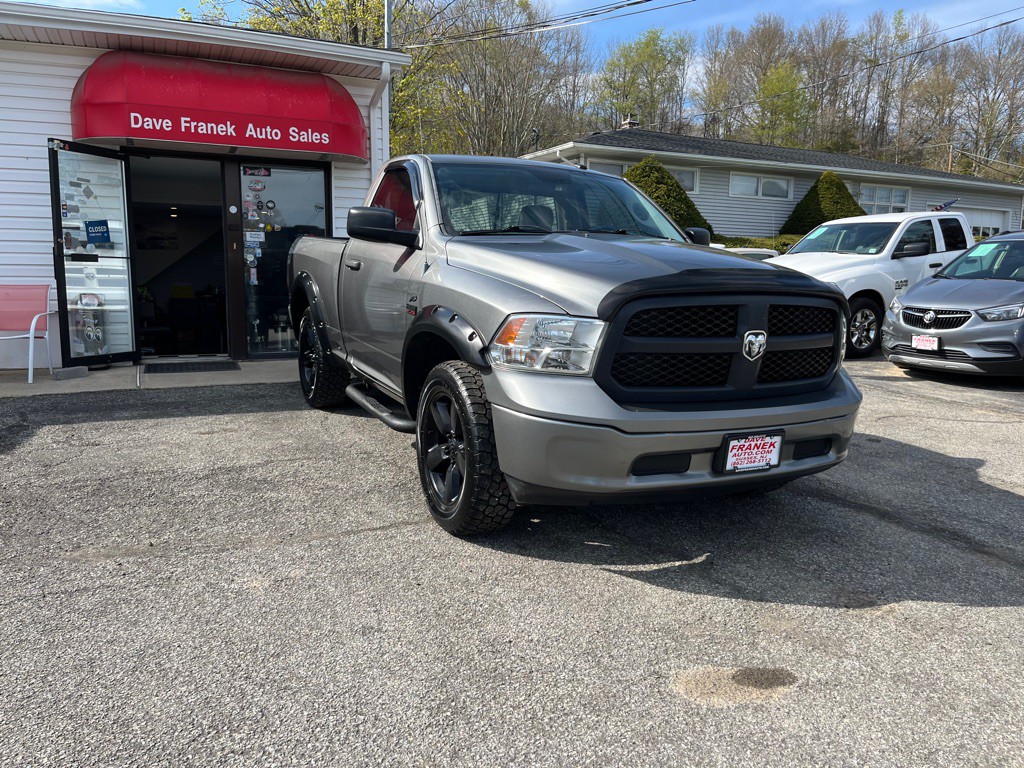 2013 RAM 1500 Image 3