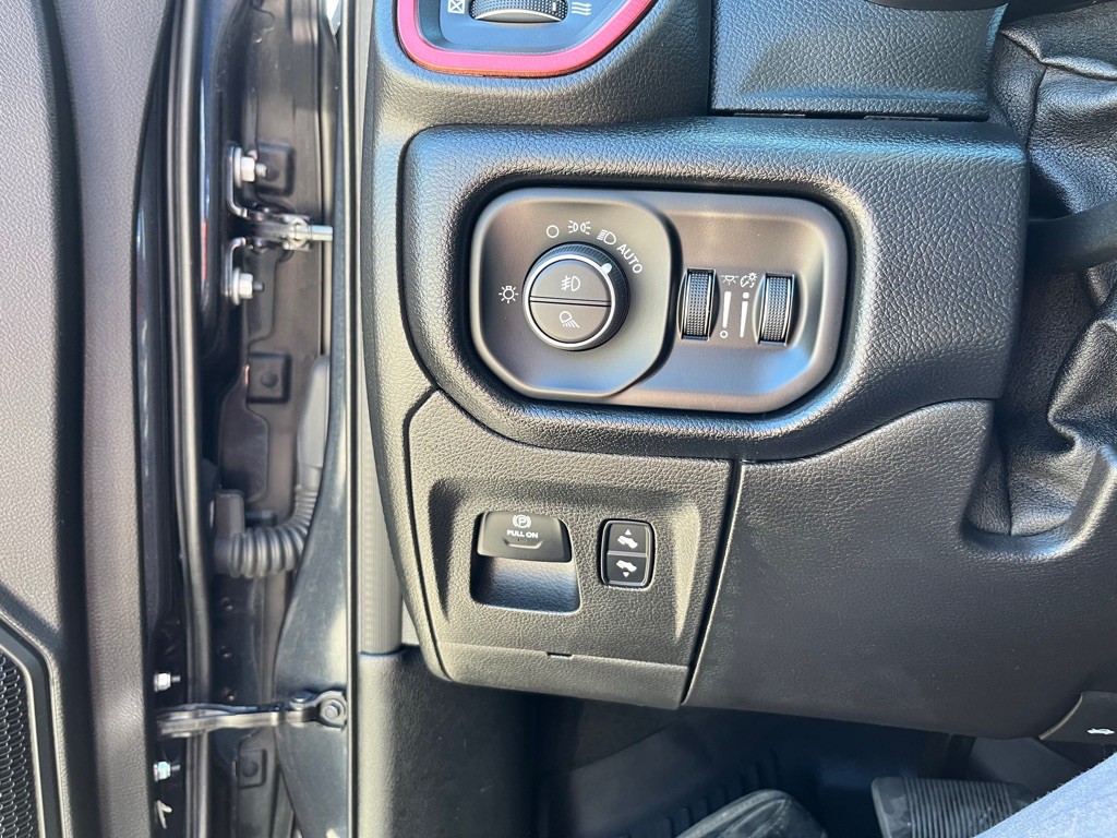 2019 RAM 1500 Image 16