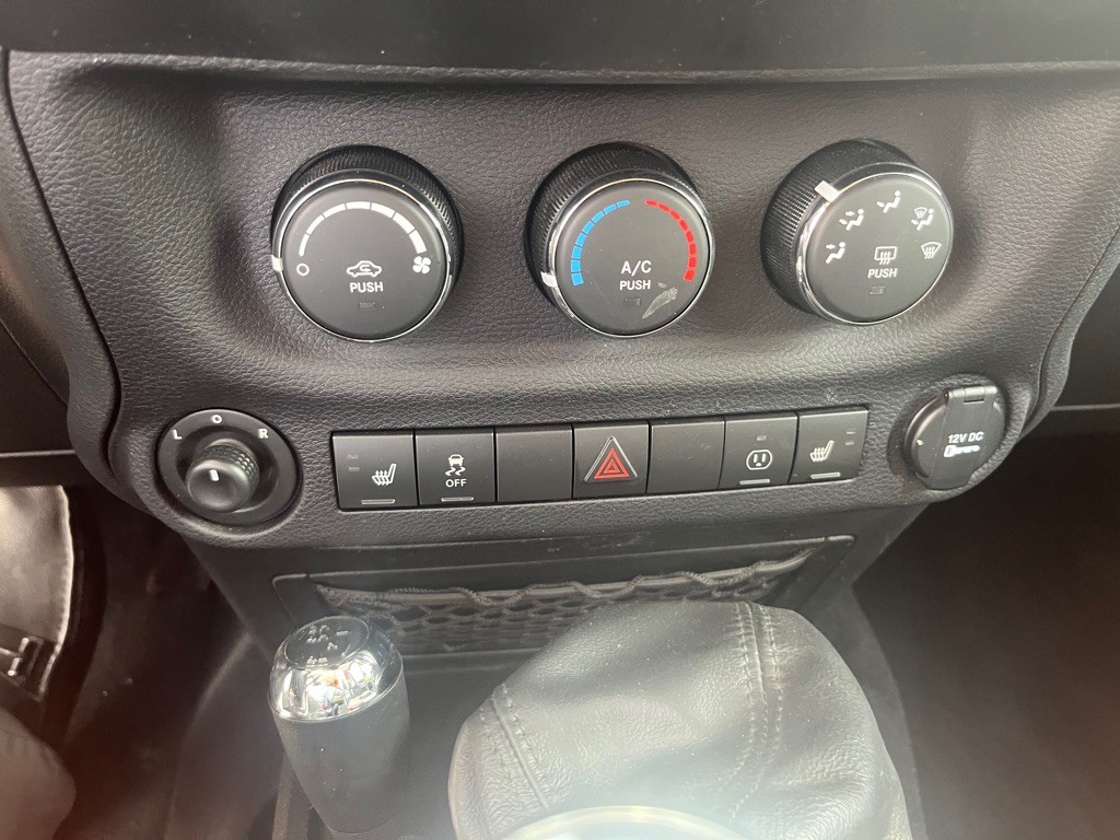2017 Jeep Wrangler Unlimited Image 12