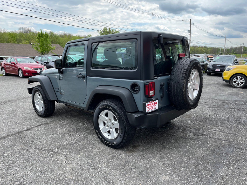 2015 Jeep Wrangler Image 7
