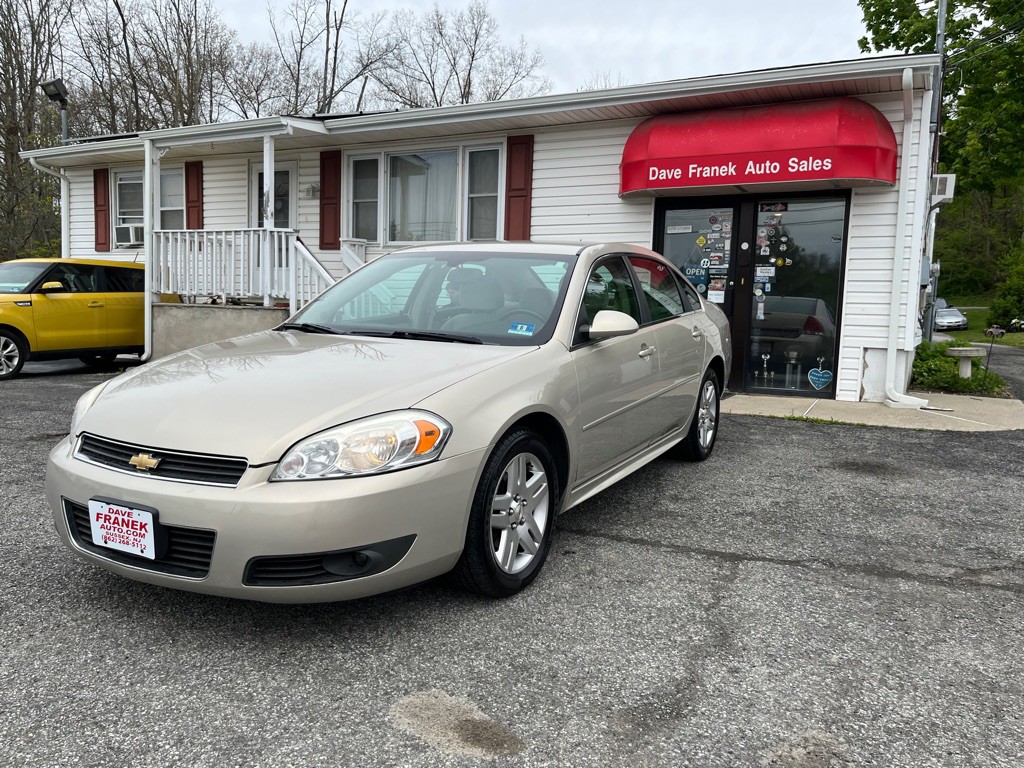 2010 Chevrolet Impala Image 2