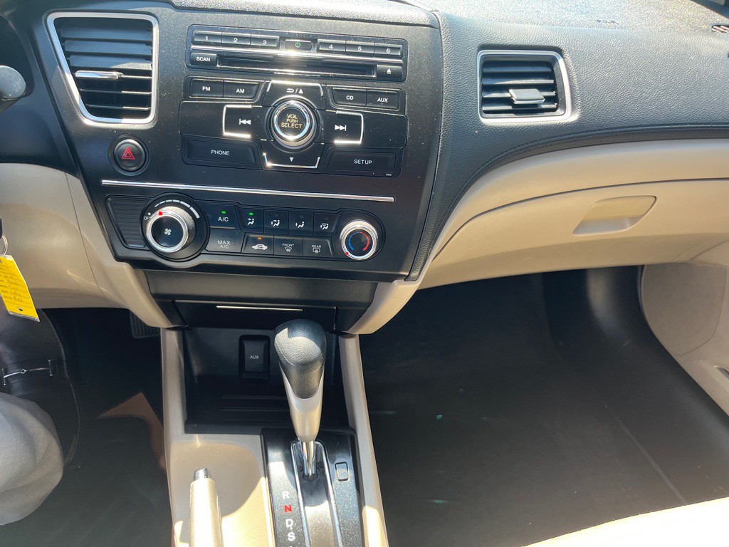 2015 Honda Civic Image 12