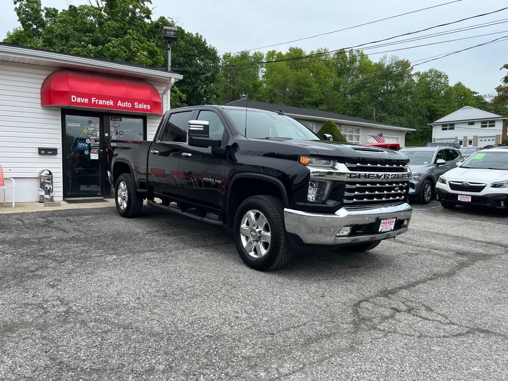 2022 Chevrolet Silverado 1500 Image 2
