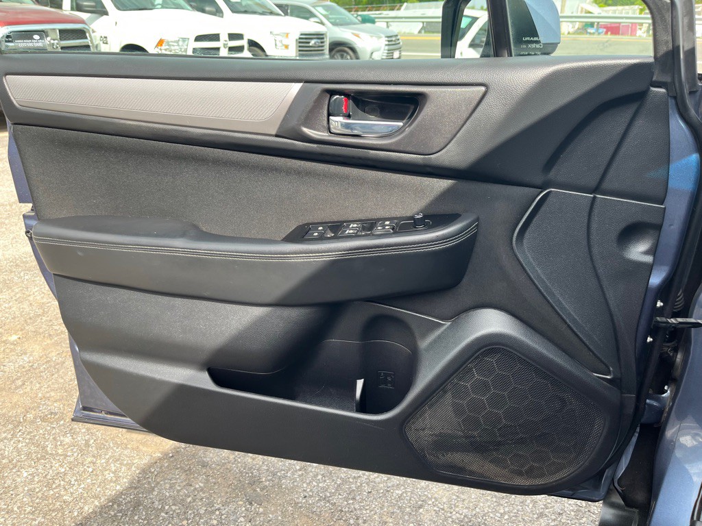 2016 Subaru Outback Image 11