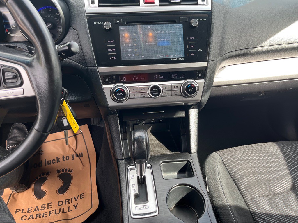2016 Subaru Outback Image 12