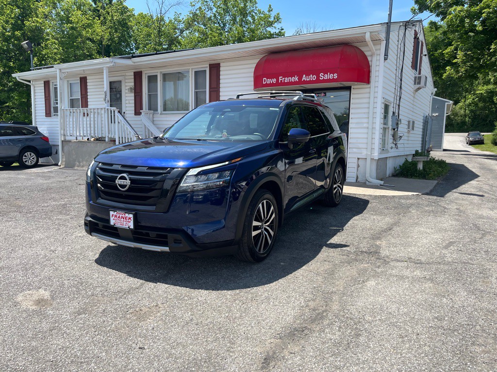 2024 Nissan Pathfinder Image 2