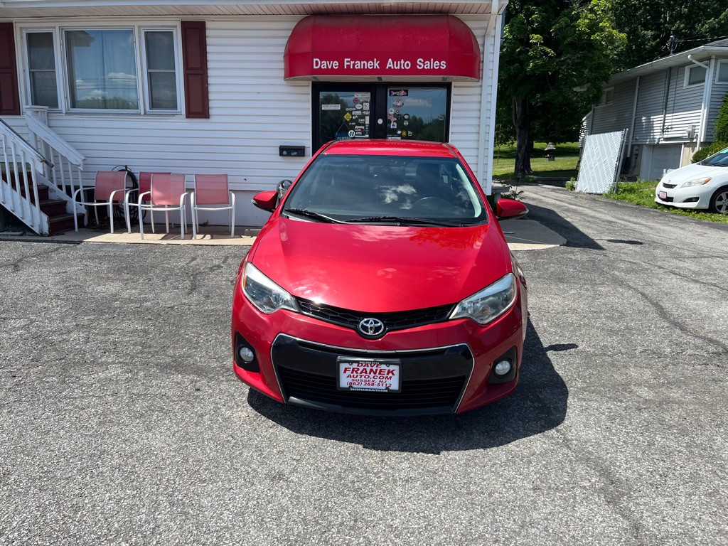 2015 Toyota Corolla Image 2