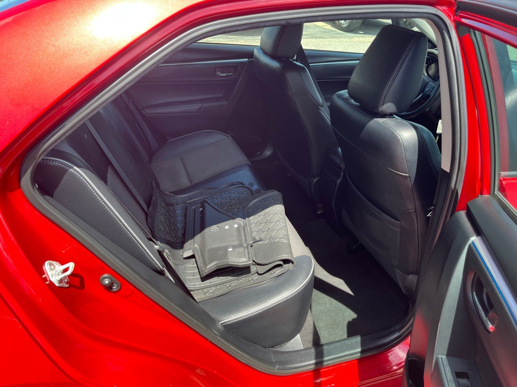 2015 Toyota Corolla Image 10