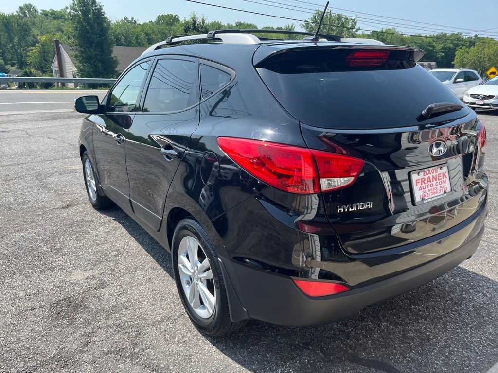 2013 Hyundai Tucson Image 9