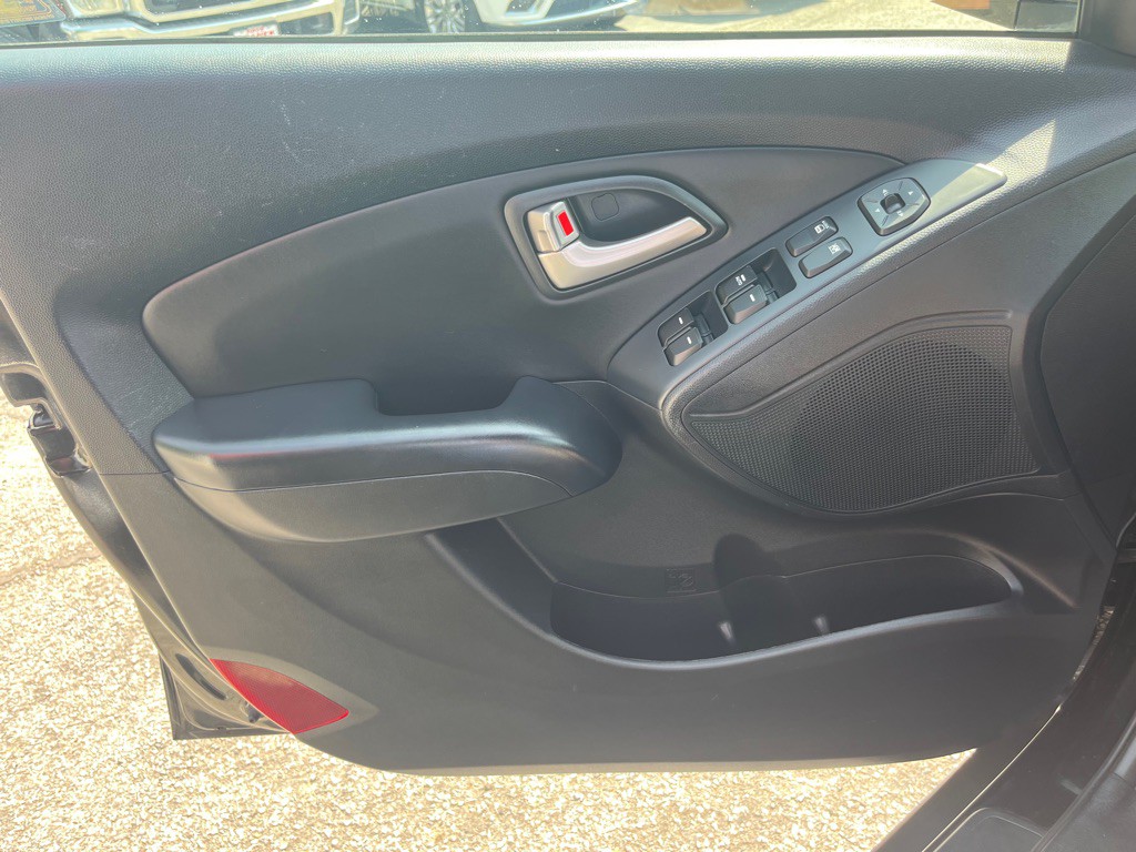 2013 Hyundai Tucson Image 14