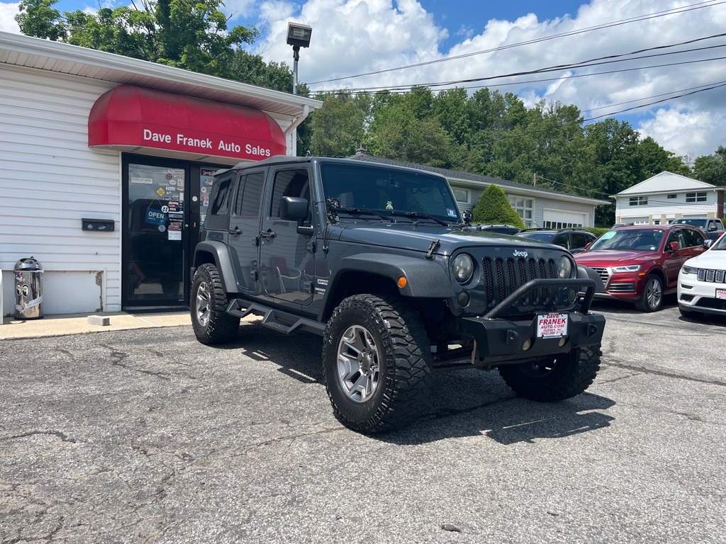2017 Jeep Wrangler Unlimited Image 2