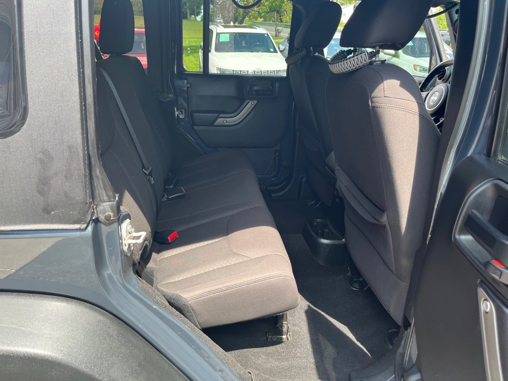 2017 Jeep Wrangler Unlimited Image 11