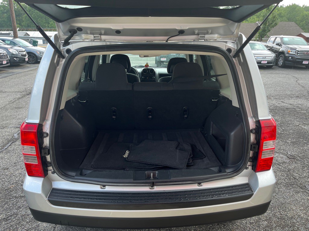 2011 Jeep Patriot Image 6