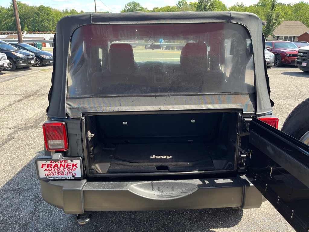 2015 Jeep Wrangler Image 7