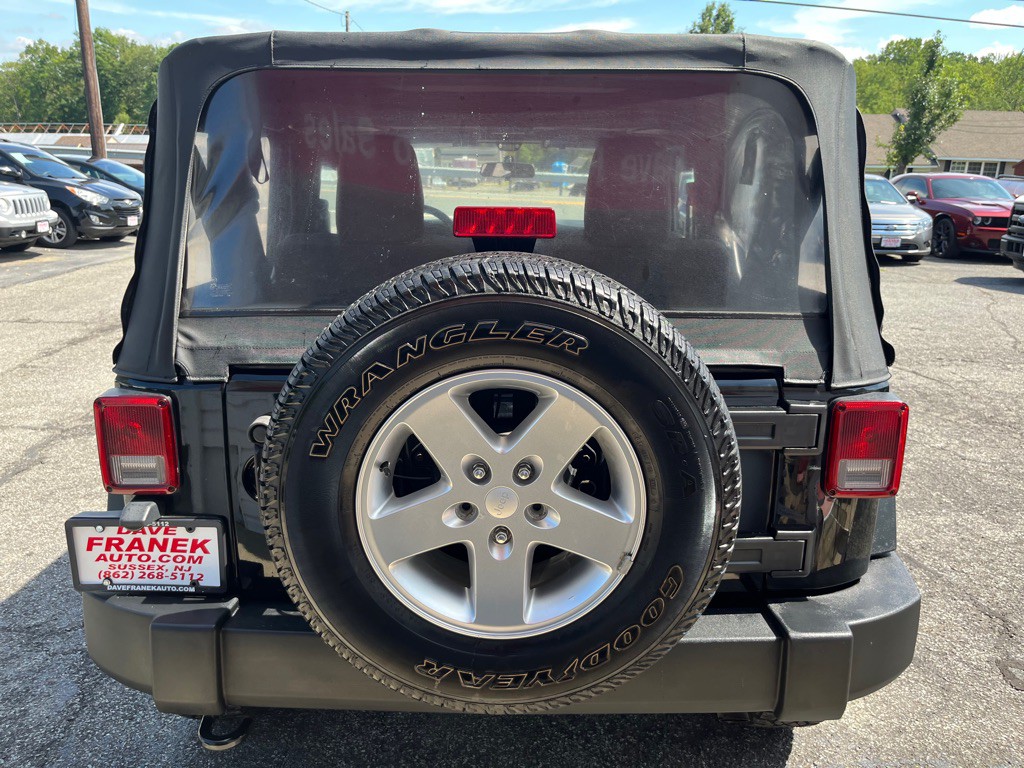 2015 Jeep Wrangler Image 8
