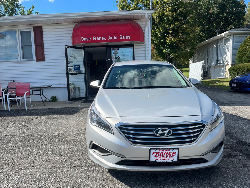 2017 Hyundai Sonata Image 3