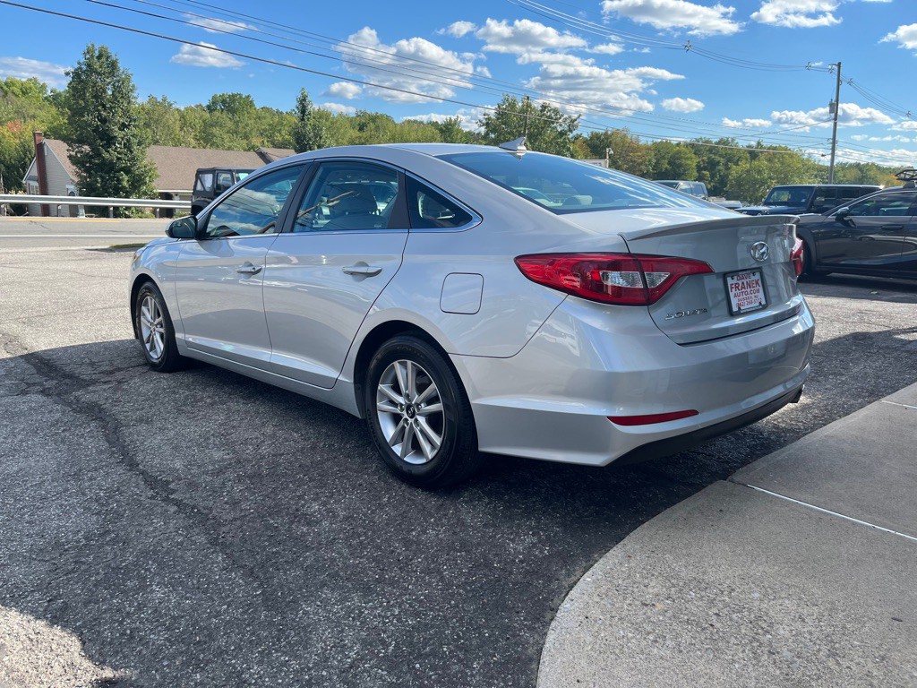 2017 Hyundai Sonata Image 6