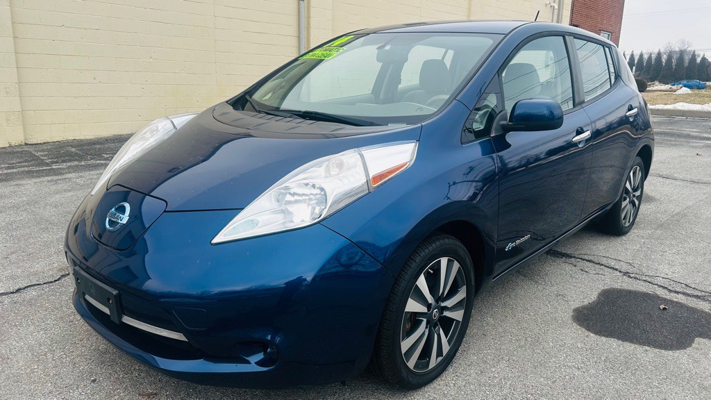 2016 Nissan Leaf Image 2