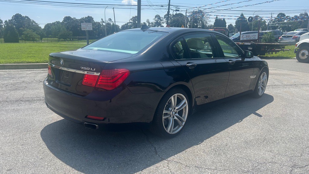 2010 BMW 7 Series Image 7