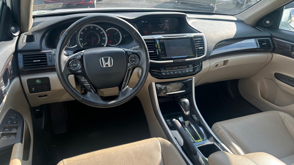 2016 Honda Accord Image 13