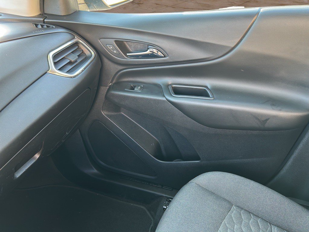 2019 Chevrolet Equinox Image 17