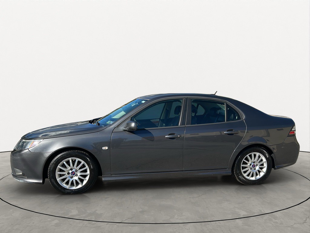2011 Saab 9-3 Image 2
